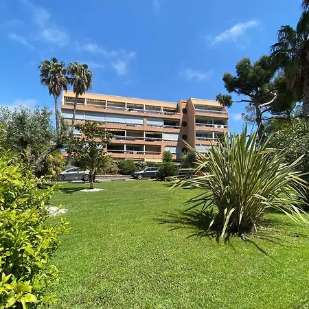 St-raphaël - Joli T1 Au Port De Santa-lucia Saint-Raphaël