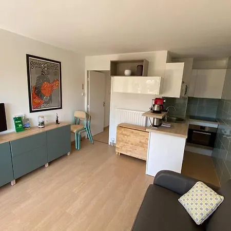 St-raphael - Joli T1 Au Port De Santa-lucia - Climatise Saint-Raphaël