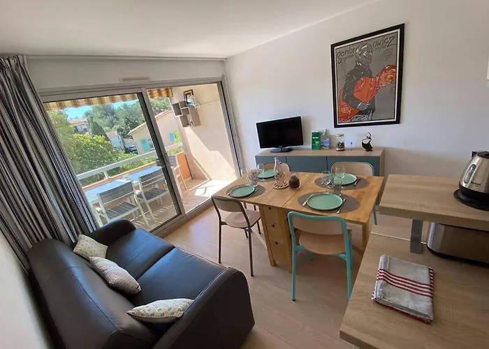 St-raphael - Joli T1 Au Port De Santa-lucia - Climatise Apartment *